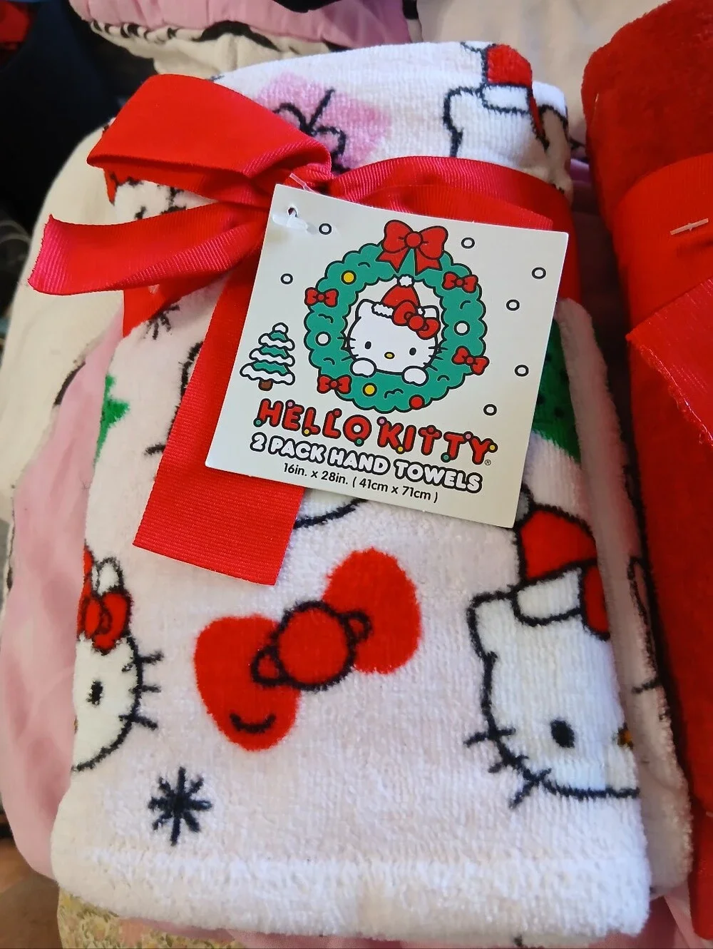 Hello Kitty 2-pack Hand Towels Total 6 altogether